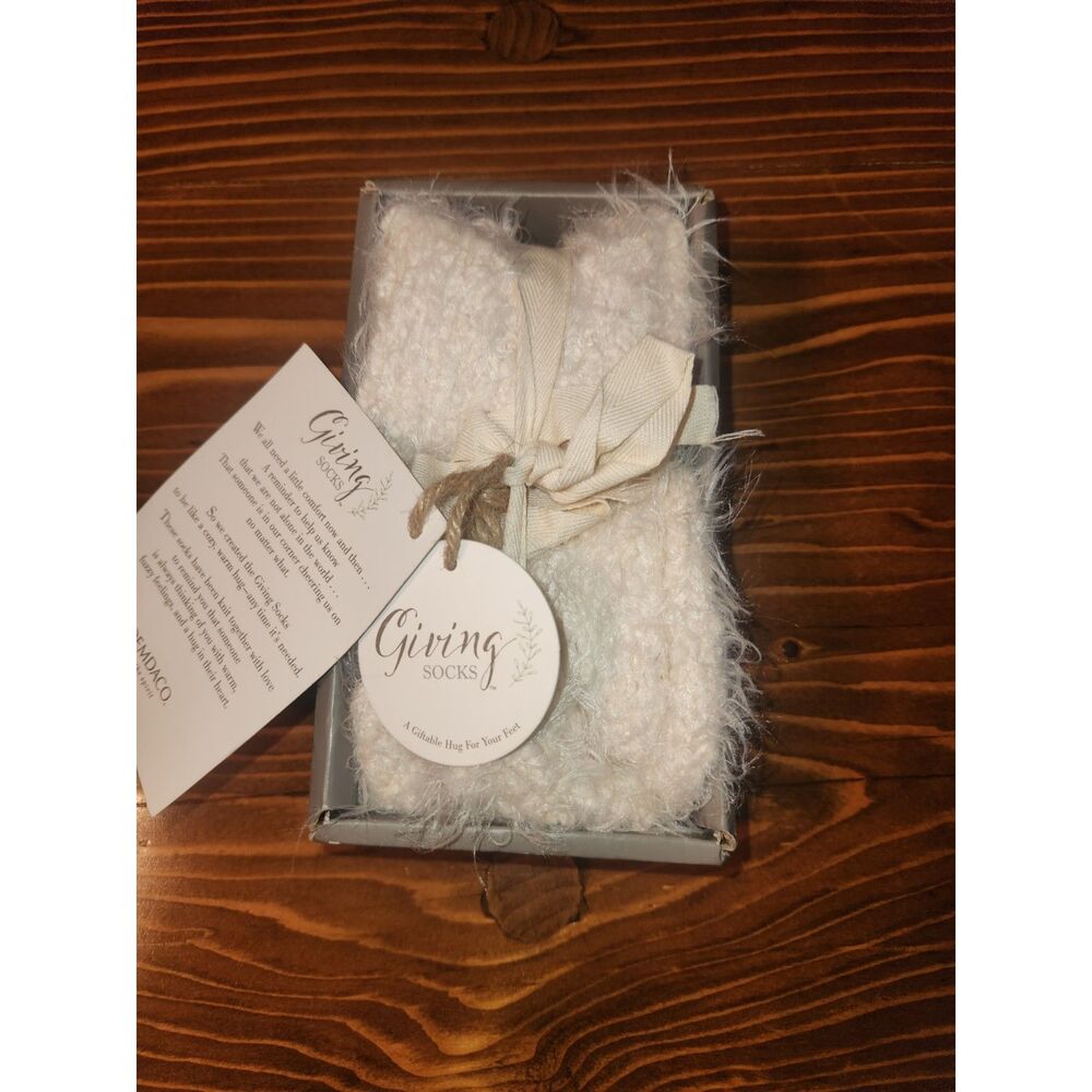 DEMDACO Cream Giving Socks One Size NWT Soft Plush Cozy Slipper Lounge Gift New